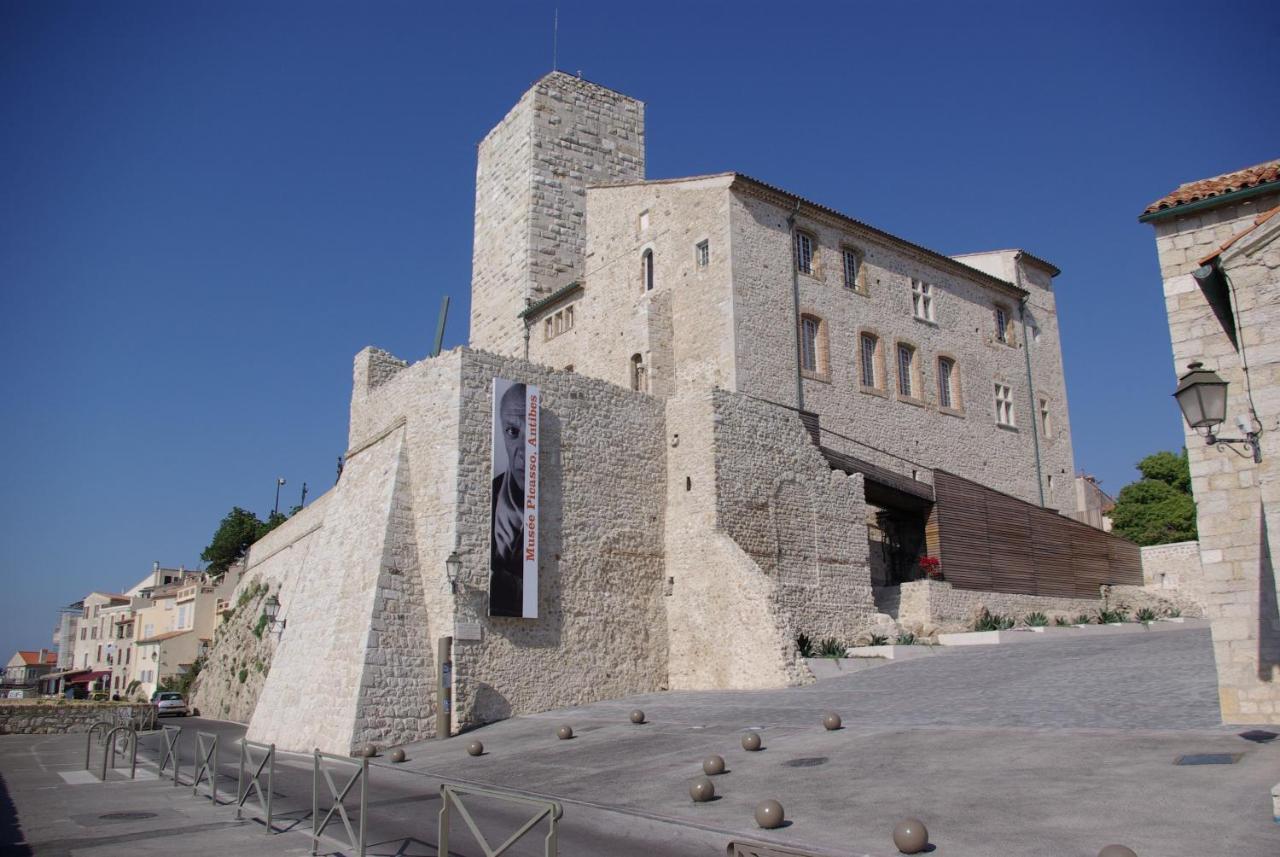 Grand Studio Azur Avec Terrasse - Vieil Antibes Exterior foto